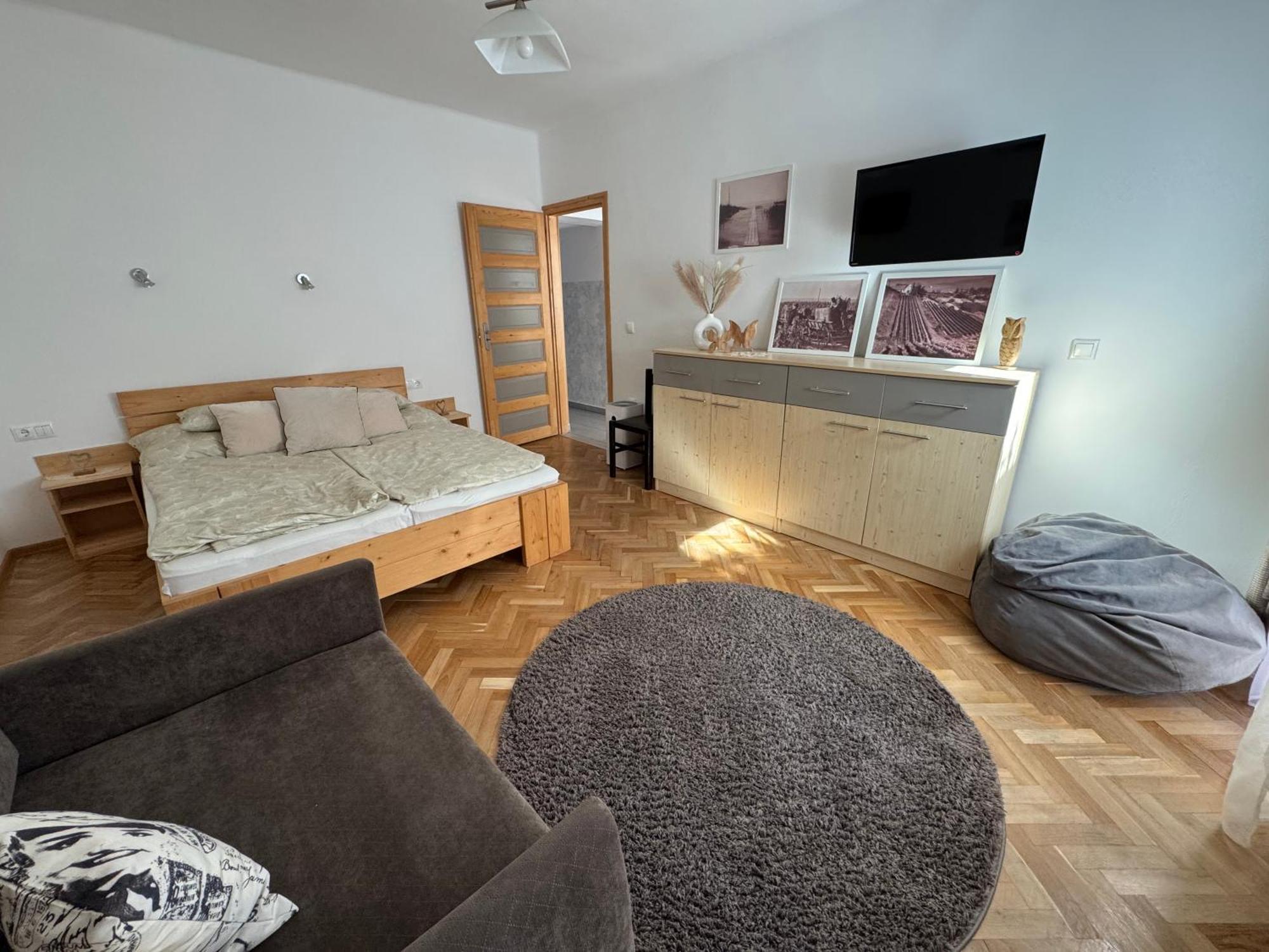 Liliana és Csónakház Appartement Bytom